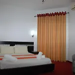 Strora Hotel