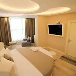 Strora Hotel