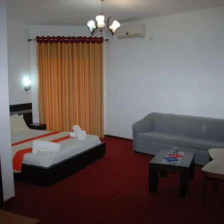 Hotell Strora Sarandë