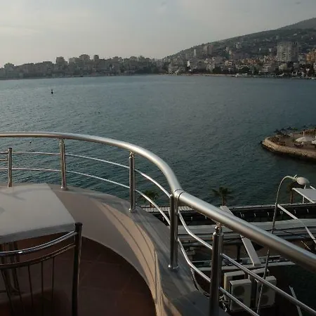 Strora Hotel