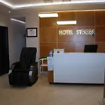 Szálloda Strora