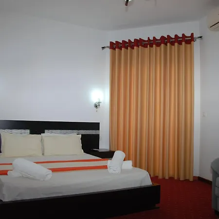Strora Hotel