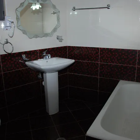 Strora Hotel