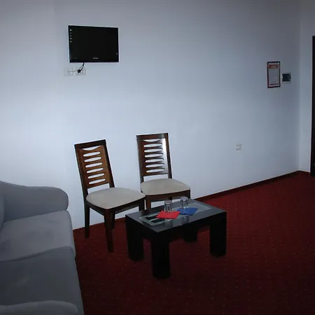 Hotel Strora 4*