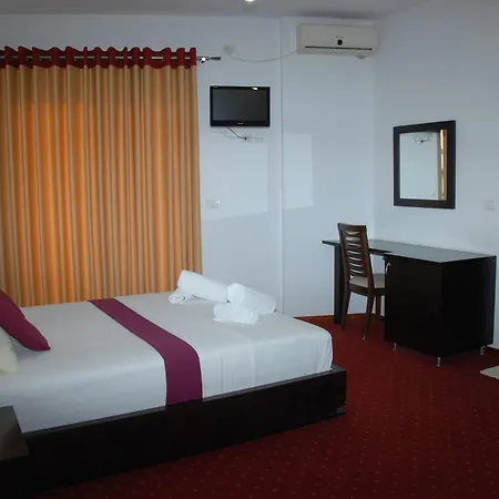 Strora Hotel 4*