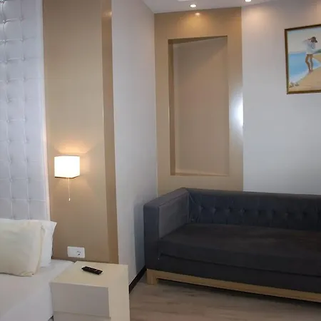 Hotel Strora 4*