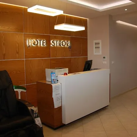 Ξενοδοχείο Strora 4*
