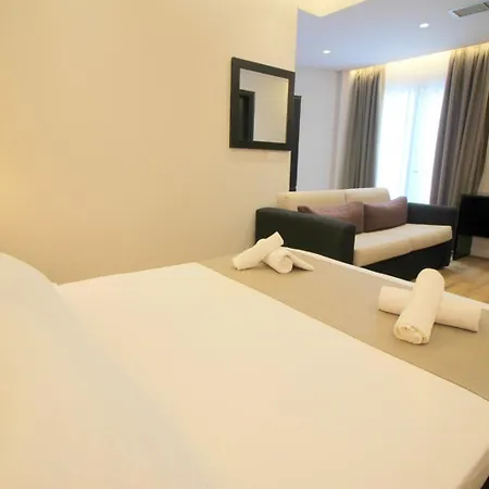 Hotel Strora 4*