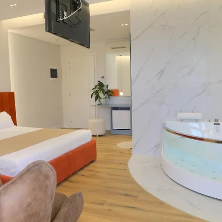 Strora Hotel