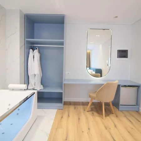 Hotel Strora