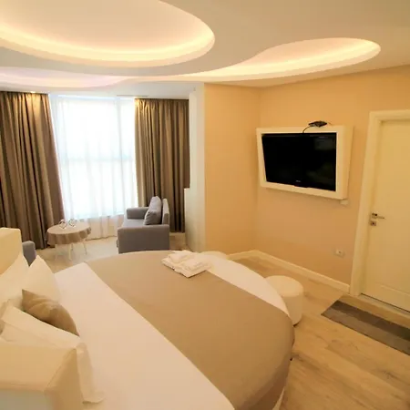 Strora Hotel