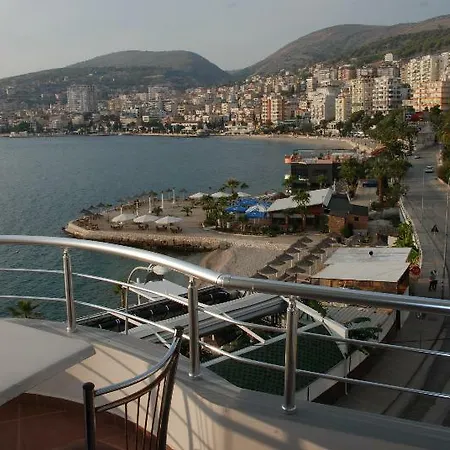 Hotel Strora 4*