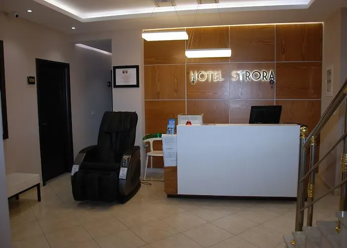 酒店 Strora