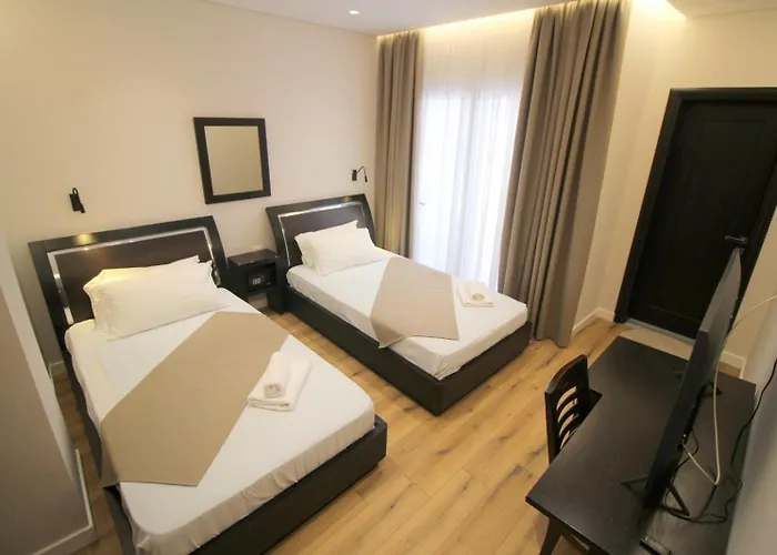 Strora 酒店 Sarandë