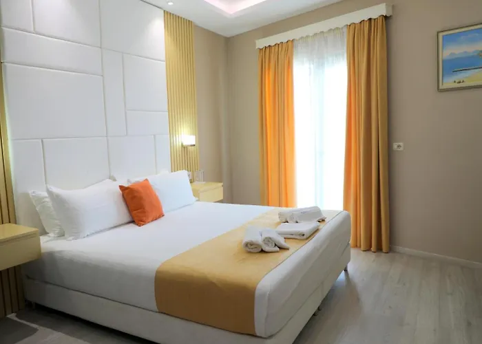 Strora 酒店 Sarandë